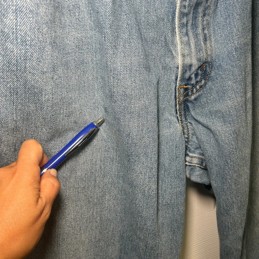 Vintage Levi's 550 Relaxed Fit Jeans Men's 90s Y2K Light Wash Mens 38x30 Tapered
